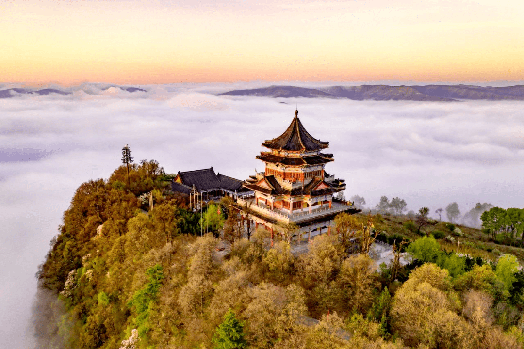 崆峒山塔图片