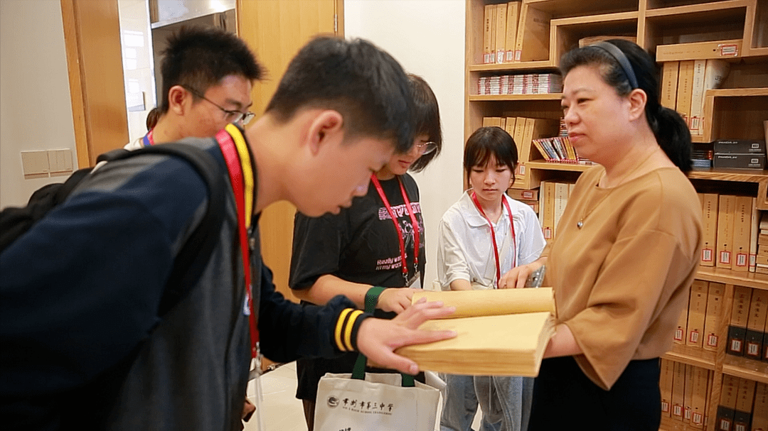 外国青少年在常州实现"恐龙自由"啦→_中国_交流_日本