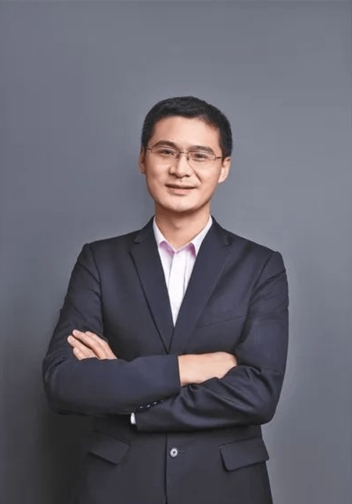 罗翔,1977年出生,湖南耒阳人,中国政法大学刑事司法学院教授,博士生