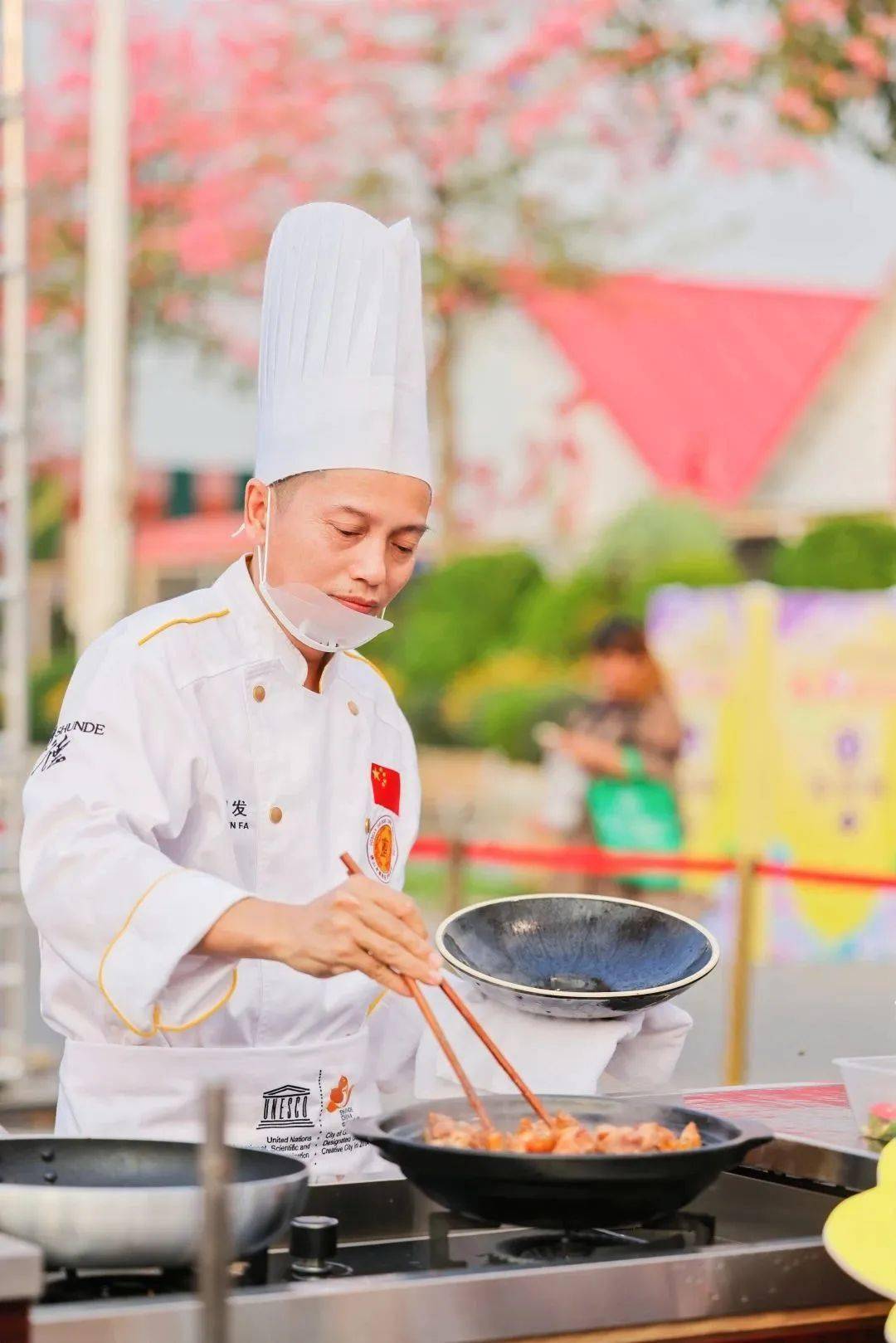 还有厨艺高超的名师名厨顺德非遗美食传承人等带来星厨秀大咖厨艺