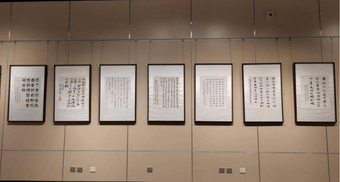 由宁夏固原博物馆,宁夏文学艺术界联合会,宁夏书法家协会和固原市文学