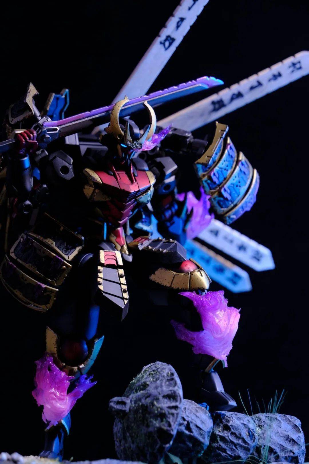 战骑高达穿上怪物猎人的怨虎龙套装是怎样的体验?