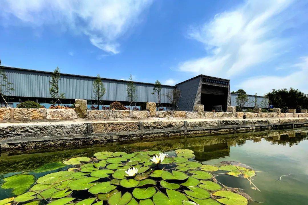 滕州市区(善国路往南)→b6线→官桥镇驻地(奚仲广场路口往东300米向南