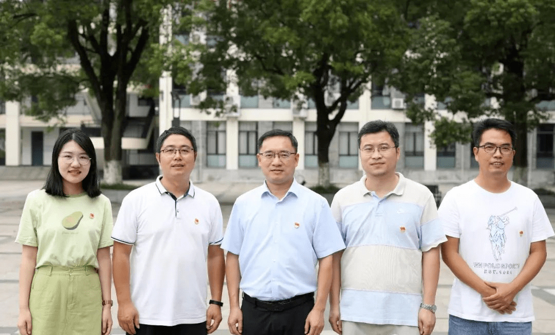 衢州二中化学奥赛团队取得历史最佳成绩,邹朝阳同学入选国家集训队