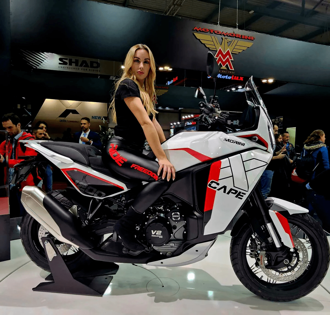 摩托莫里尼发布x-cape 1200和v缸750街车仿赛!_搜狐汽车_搜狐网
