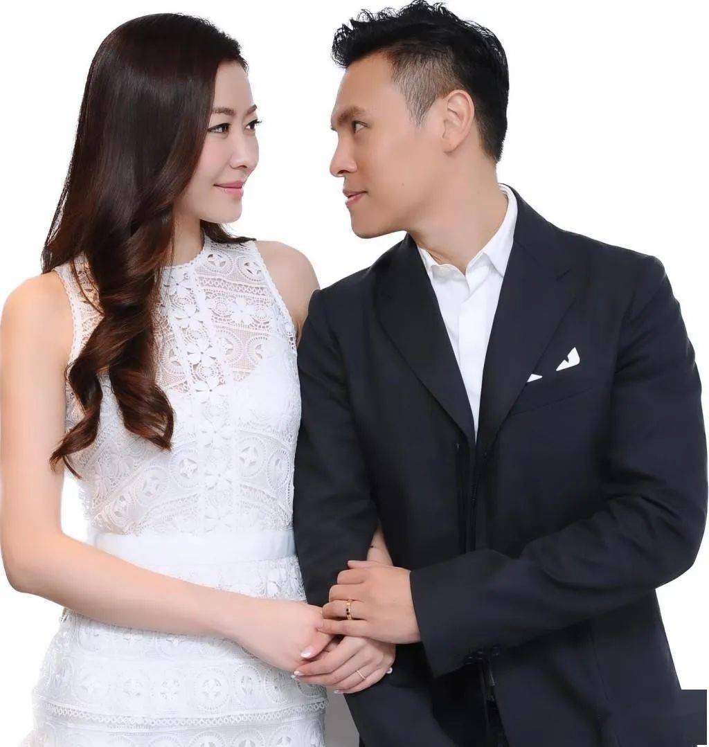 熊黛林结婚周年晒照再被扒出细节!