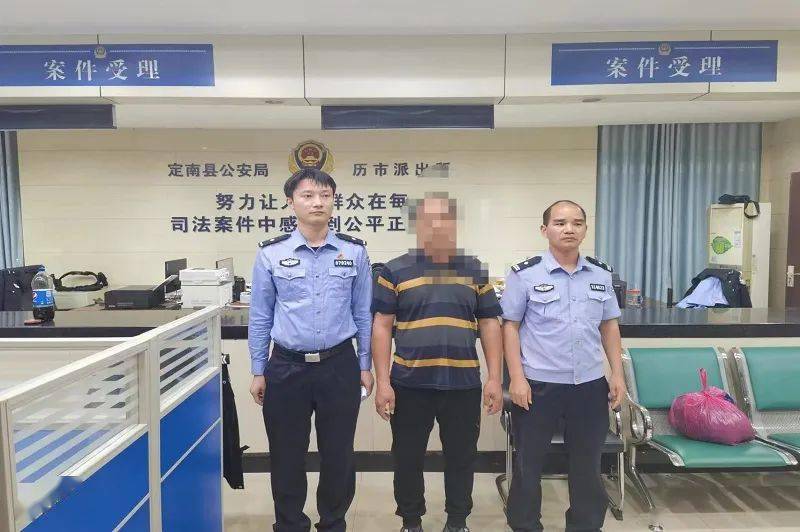 定南公安再抓多名网上在逃人员_赖某_警方_李某某