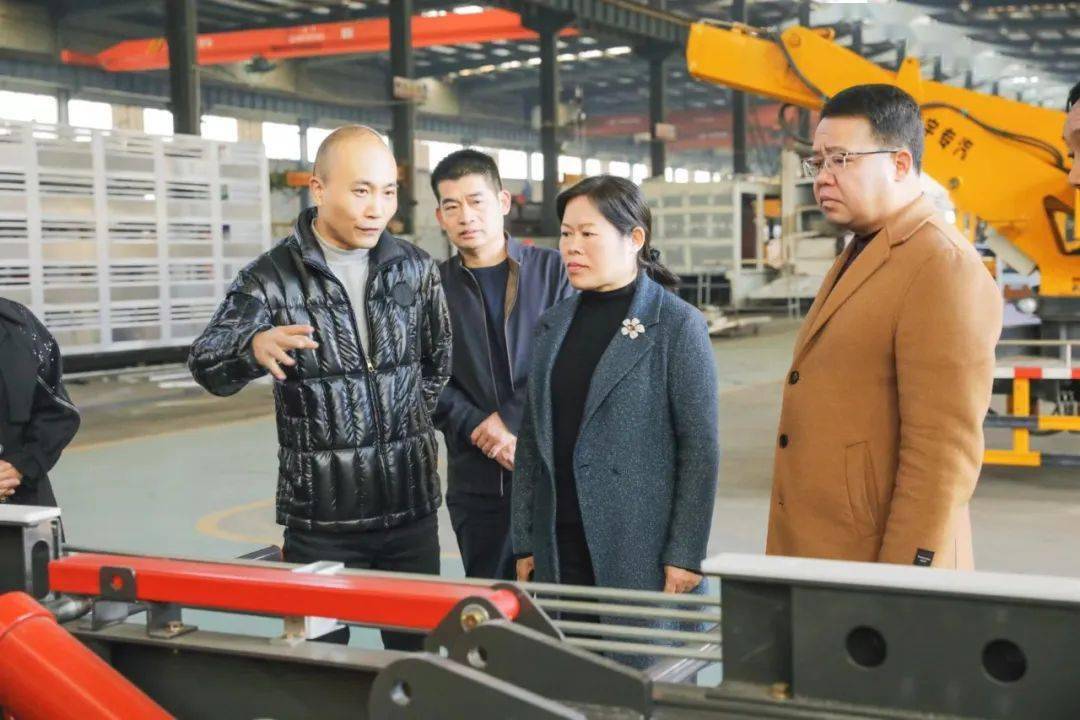 【要闻】舒敏调研民营企业发展情况_湖北_随州_汽车