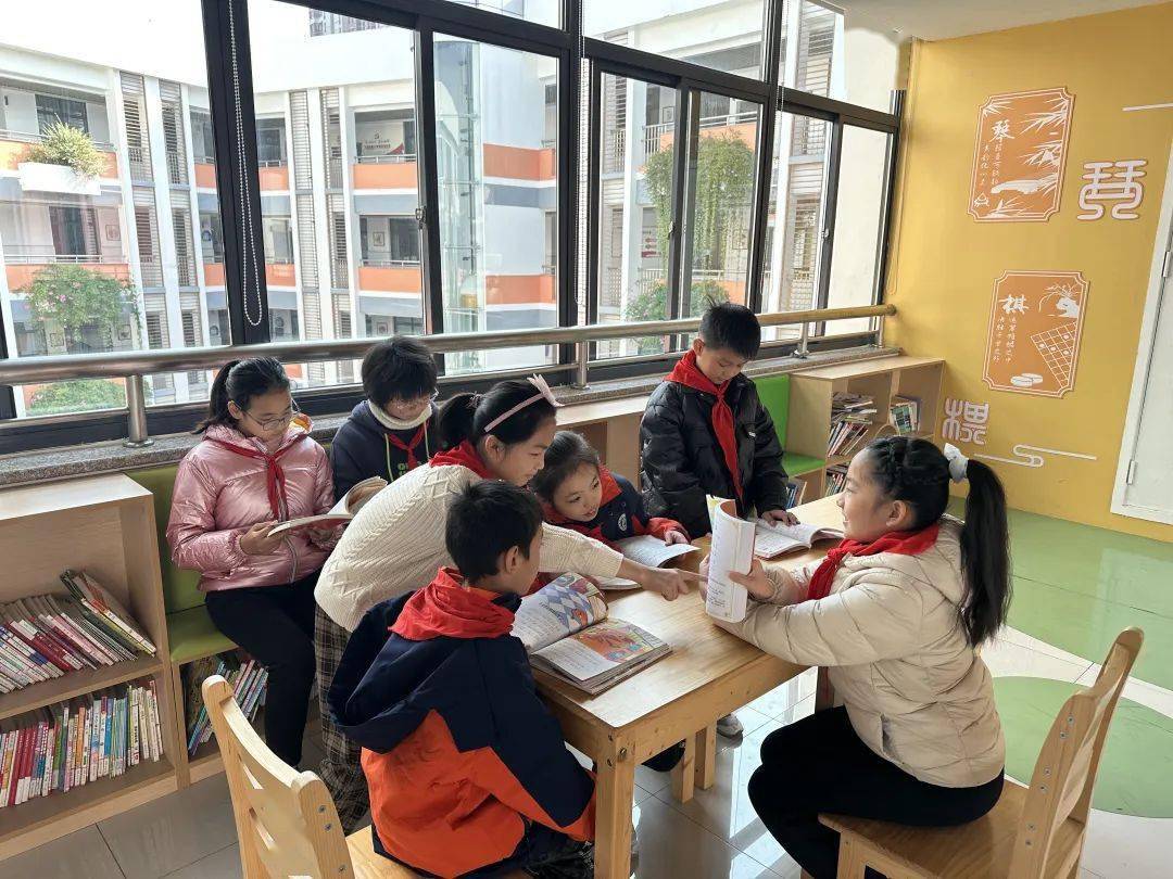 常州市:飞龙实验小学 资助育人守底线,全心全意展情怀
