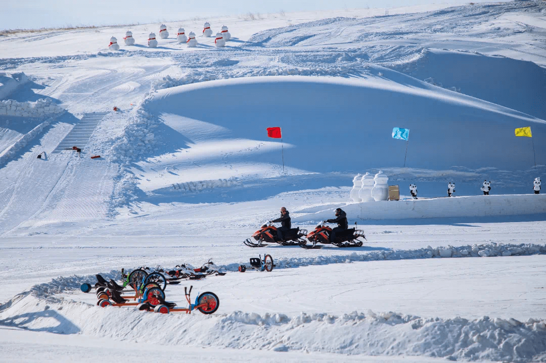 河山滑雪场图片