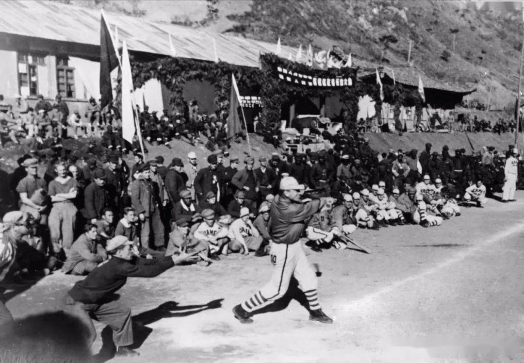 71年前的今天人类文明史的明灯被点亮志愿军战俘奥运会开幕