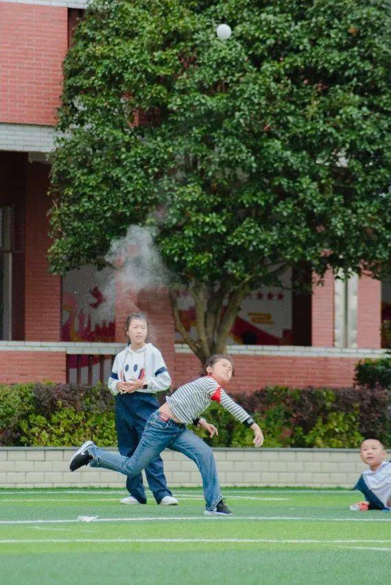 秀山鹭秀小学运动会 | 鹭秀少年正当"燃"_田径_sdfd_赛场