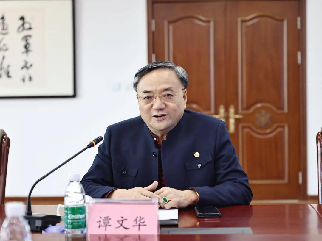 动态|李石松率队赴辽宁锦州招商考察并见证项目签约_曲靖_企业_发展