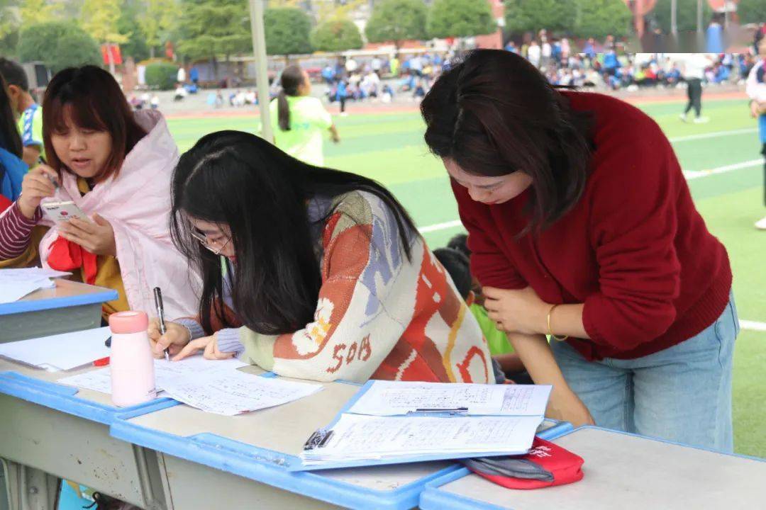 秀山鹭秀小学运动会 | 鹭秀少年正当"燃"_田径_sdfd_赛场