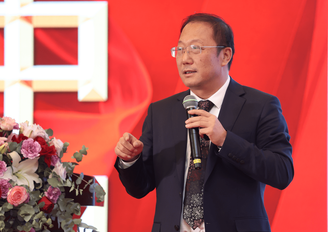 康亦健第七届脊柱健康大会 | 田向东:每个人都应该尽量不被推上手术台