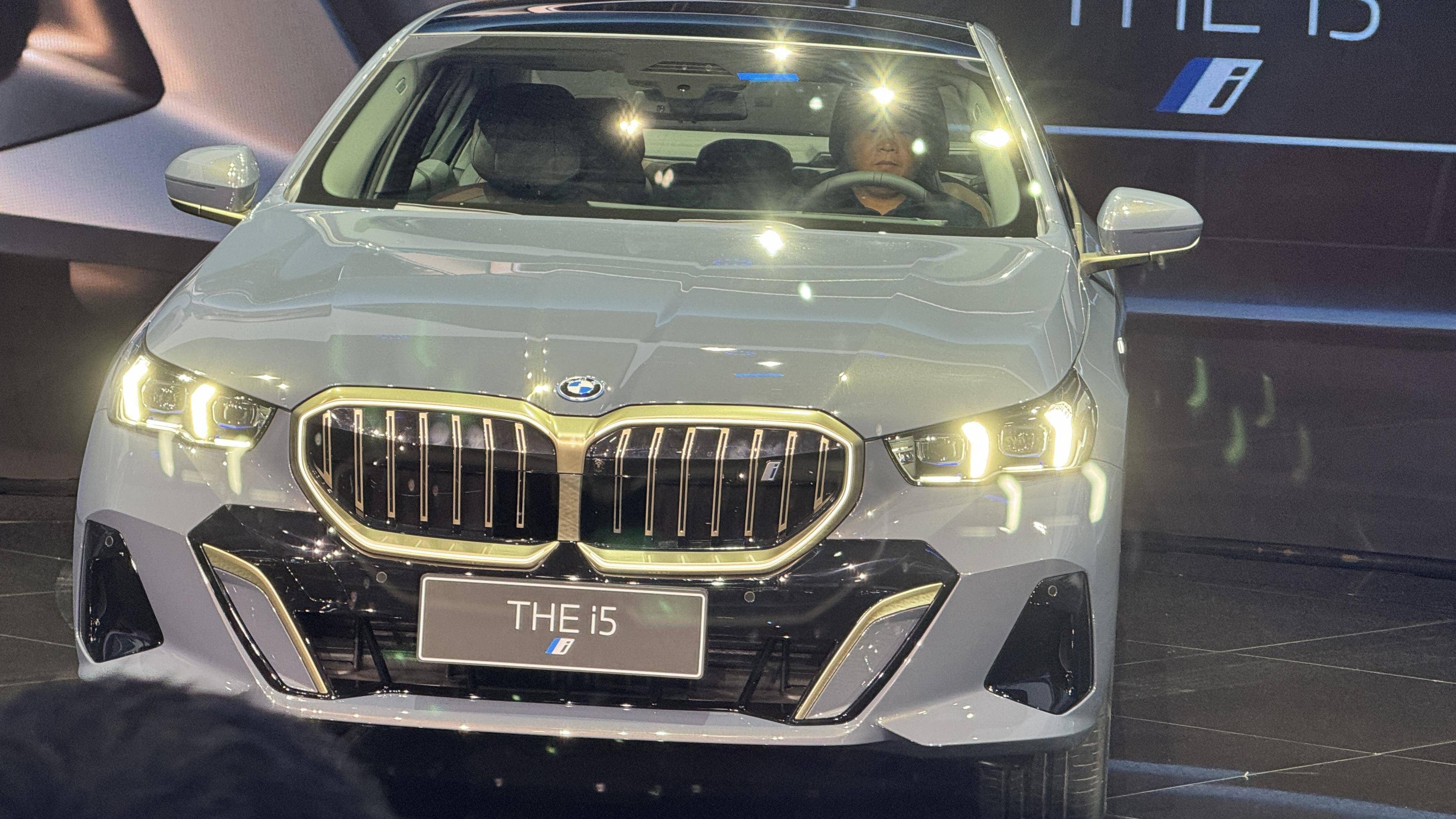 【广州车展】全新宝马5系长轴距全系车型亮相,2024年国内上市_搜狐