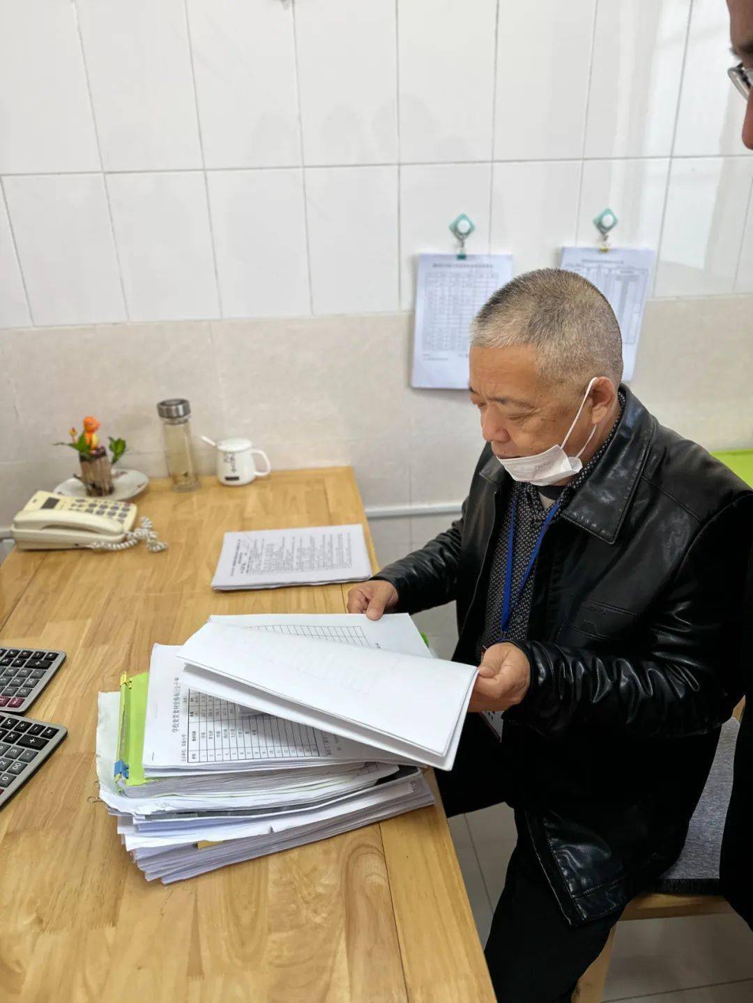 本次督查对我校的食品安全工作给予了充分的肯定我校也将以此次督导