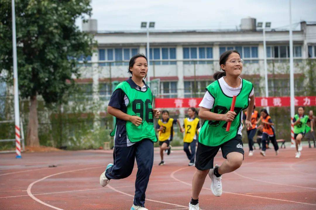 【校园风采】景谷一中分校举行首届趣味运动会丰富学生课间生活_发展