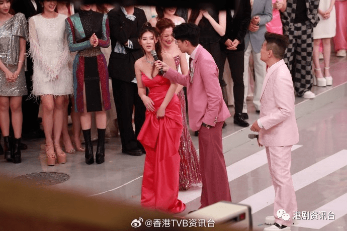 tvb台庆|新晋身材最爆港姐赢马国明夺42万大礼_陈豪_郭珮文_抽奖