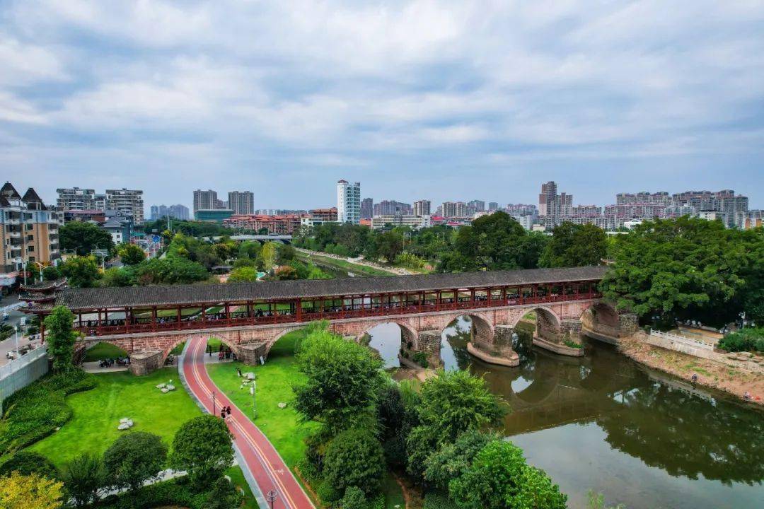 【红都今朝更好看】瑞金:城在园中 人在景里_城市_公园_建设