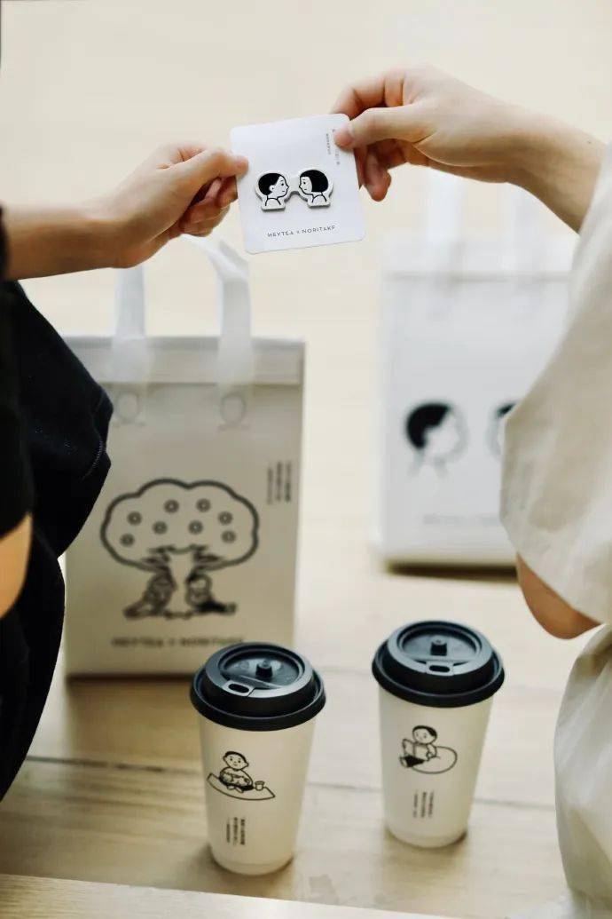 茶饮品牌"神仙打架",奶茶营销如何玩出新花样| 一周案例_阿姨_东方