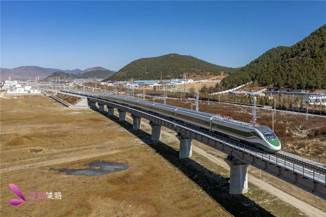 九年建設,滇藏鐵路麗香段開通在即—— 香格里拉要通火車了_隧道_施工