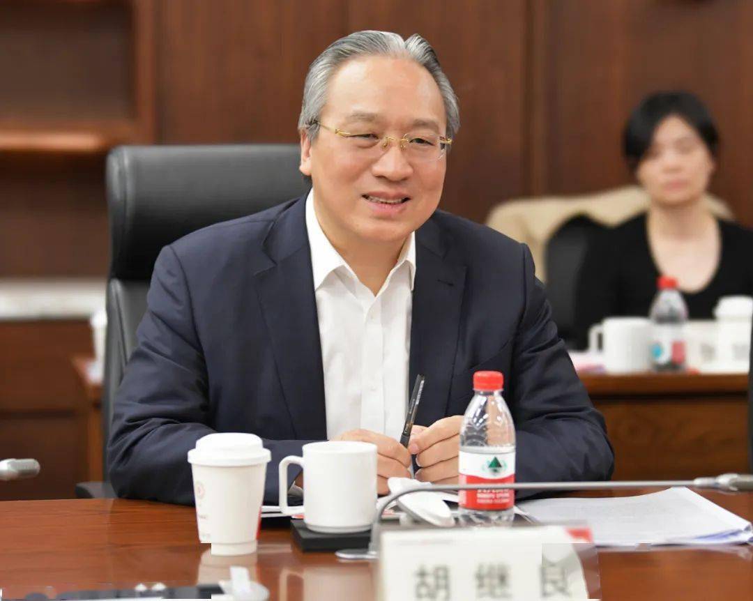 浙商银行行长张荣森会见中国信达副总裁胡继良一行