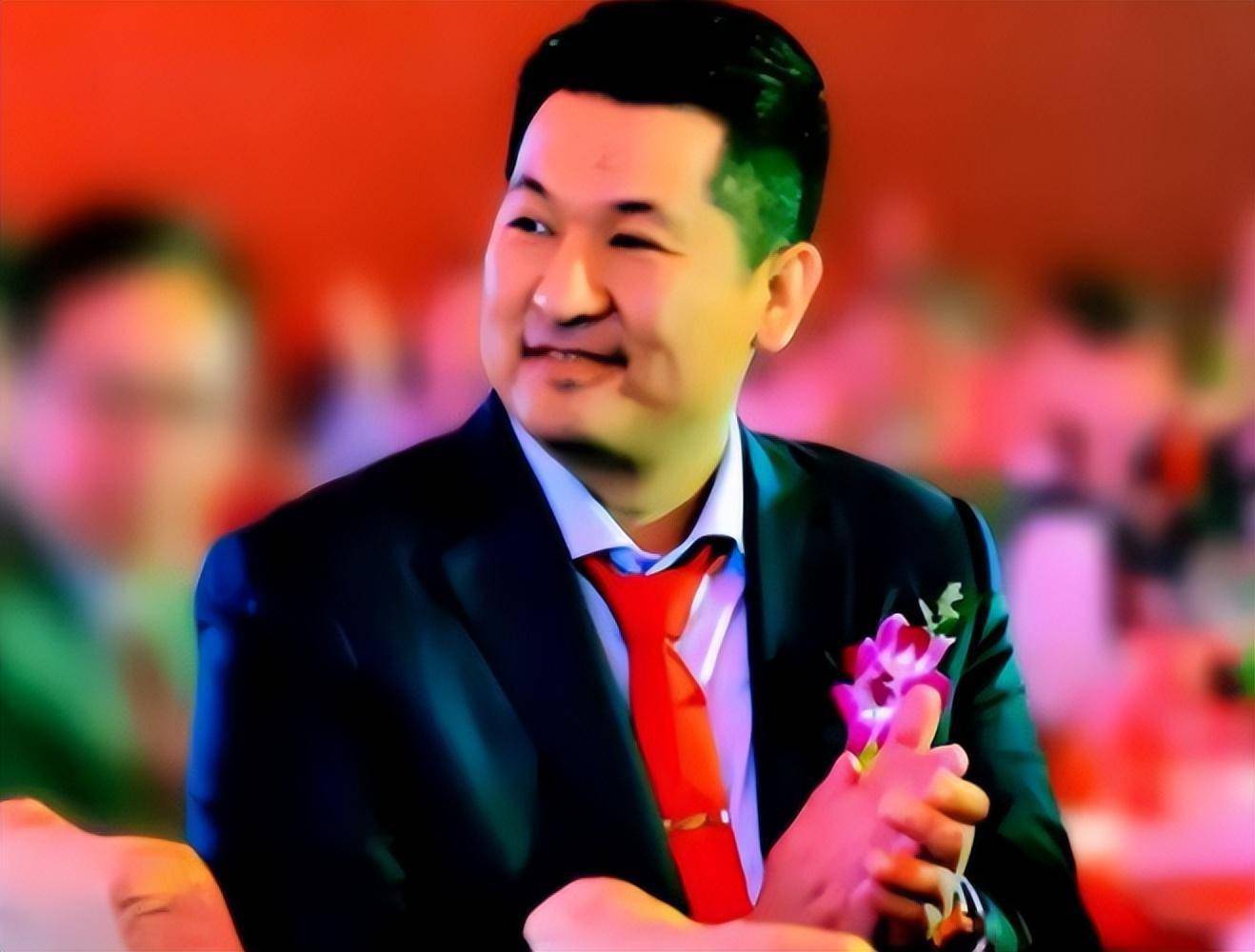 佘伦凯:靠坑中国人敛财21亿,贩卖人口,全球通缉8年后终于栽了_佘智江