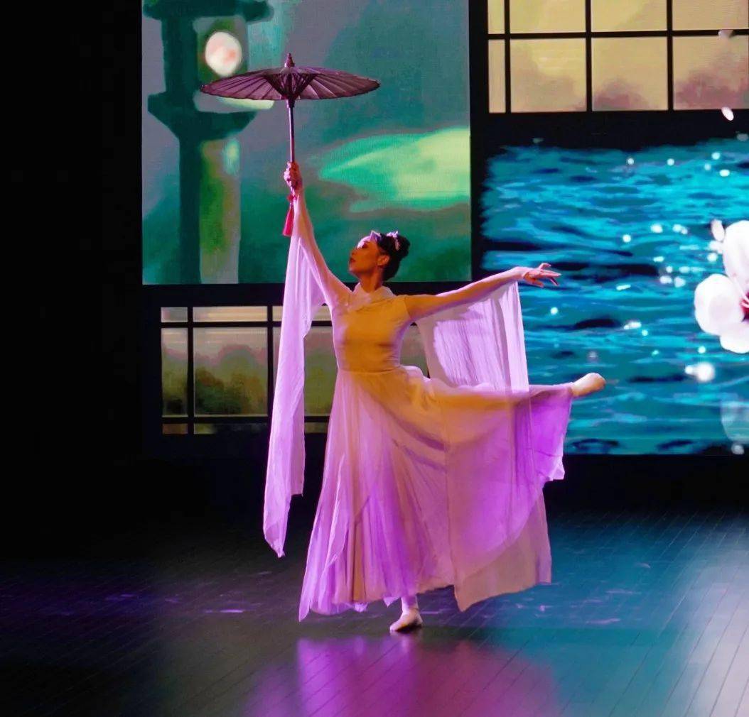 《蝴蝶》无论是哪一种舞蹈派别,舞蹈的魅力始终在于通过作品给观众