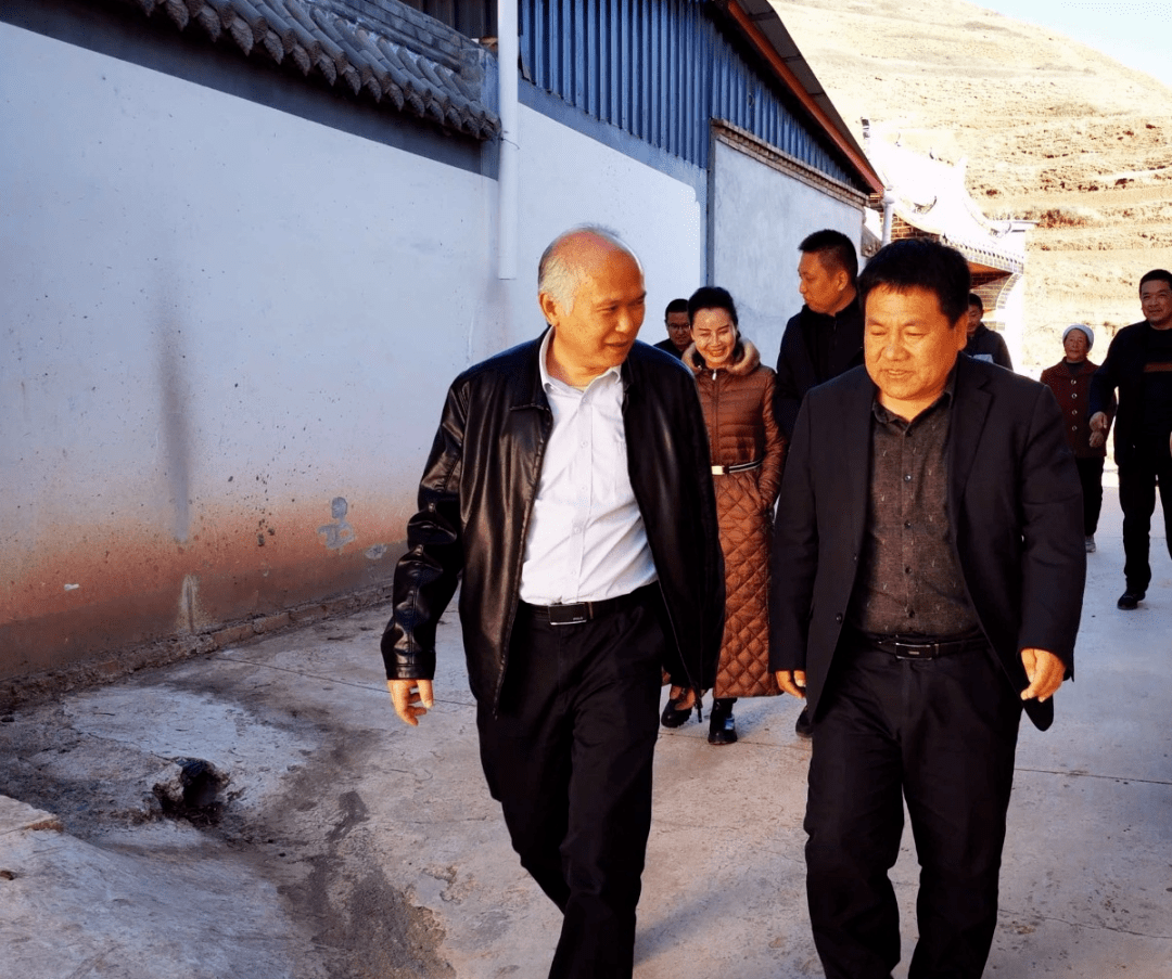 11月23日,甘肃省政协副秘书长,民进甘肃省委会专职副主任兼秘书长