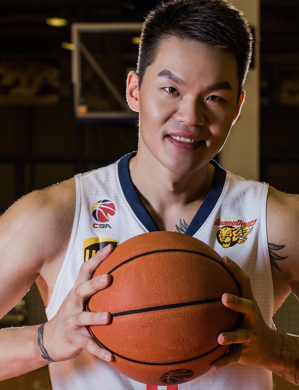 落选中国篮球名人堂之后首次发声!朱芳雨一句话彰显格局和胸襟!