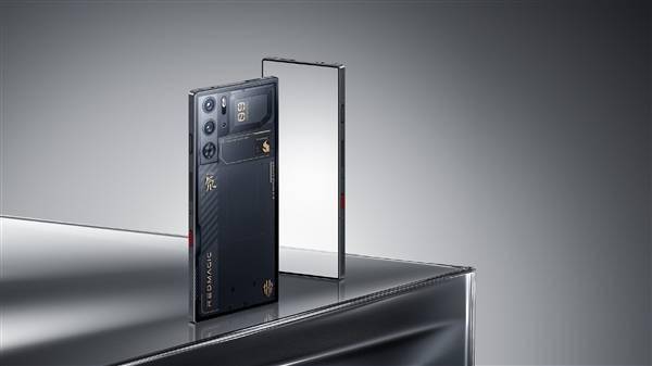 首款骁龙8 Gen3真全面屏旗舰！红魔9 Pro系列首日预售比上代大增3倍(图1)