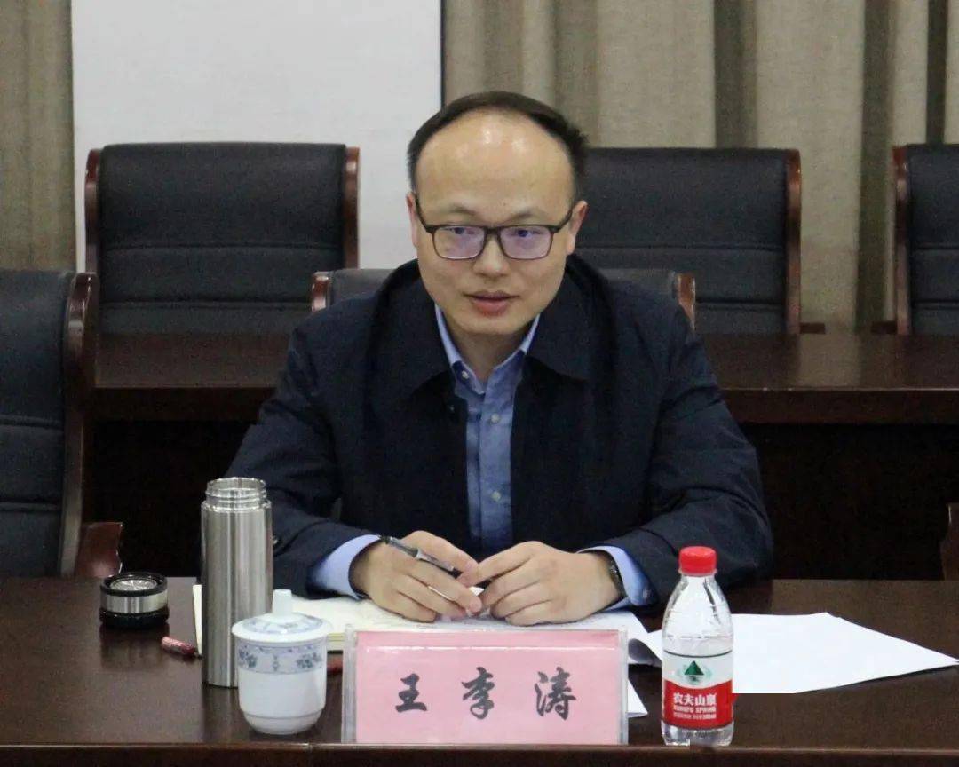 11月23日下午,浙江省委党校副校长胡云祥一行来海宁