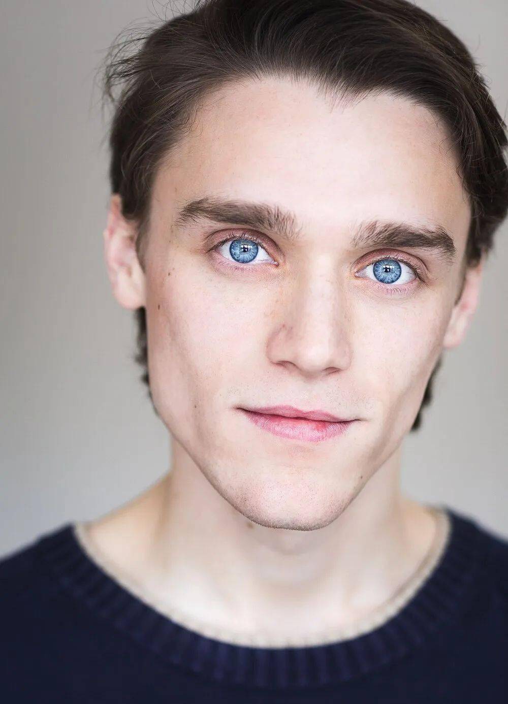 benedict clarke 的经历也说明,即使拥有出众的外表,也不能保证事业的