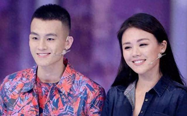 有种"整容"叫马思纯分手,前男友欧豪变化不大,她却像是换个人_明星