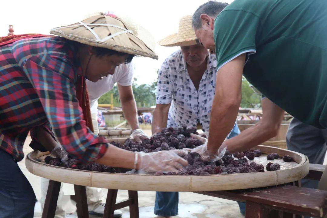 永泰李干传统制作技艺1999年檀东行一家被授予"武术世家"称号,至今仍