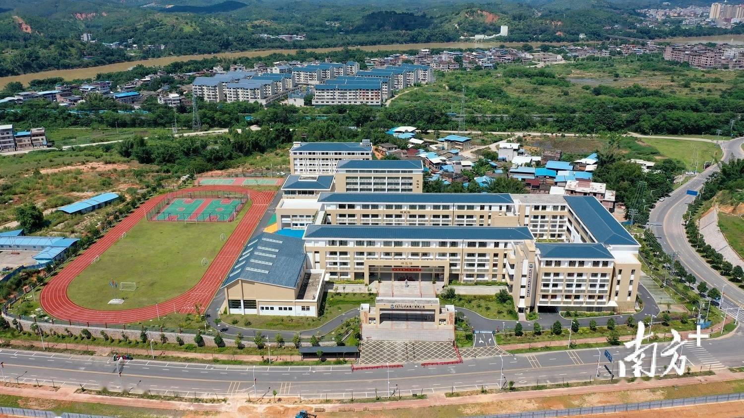 华南师范大学附属广梅园小学助力劳动者"乐业广梅"