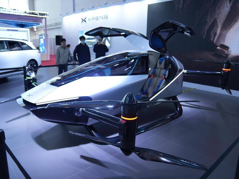 flying electric vehicle attracts attention at the