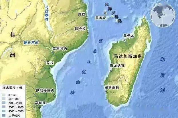 长约1670千米,是世界上最长的海峡