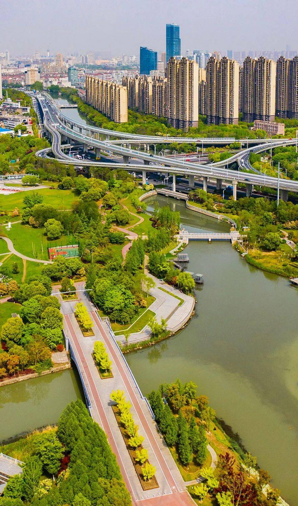 徐小欣启东吕四渔港作者:许聪滨江栈道作者:潘杨启东鹤城公园作者