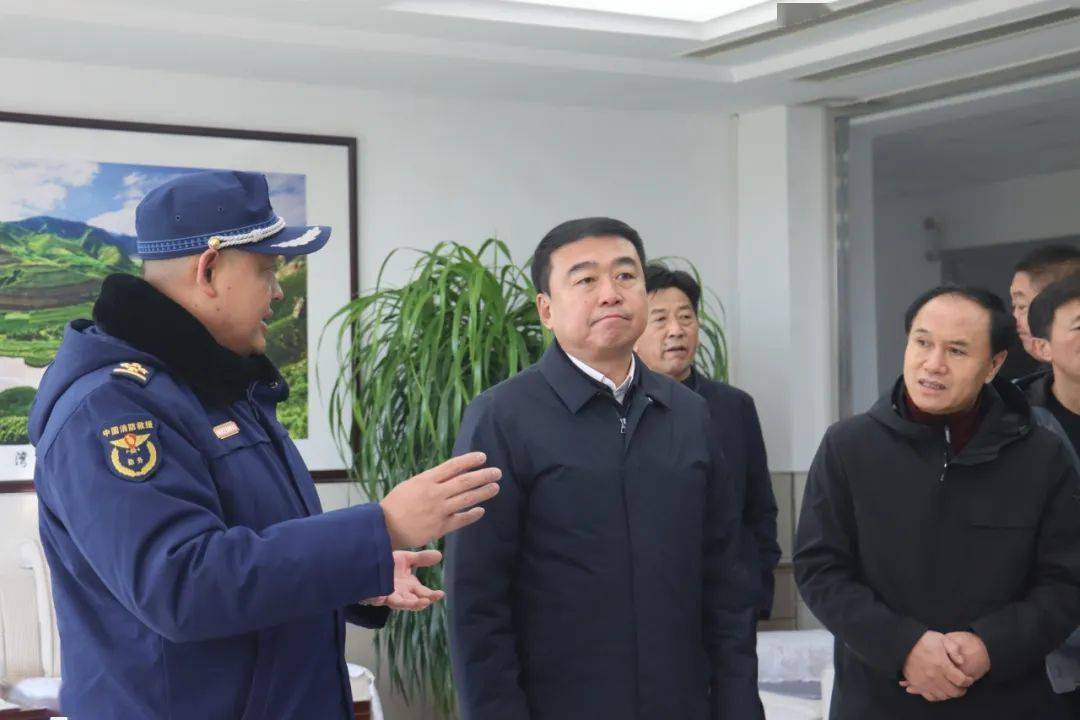【政府聚焦】喀左县县长张秀伟带队深入喀左县消防救援大队调研指导