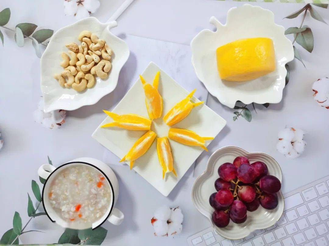 香菇25g,胡萝卜8g)白米饭(大米40g)餐晚肉丝螺纹粉(螺纹粉3