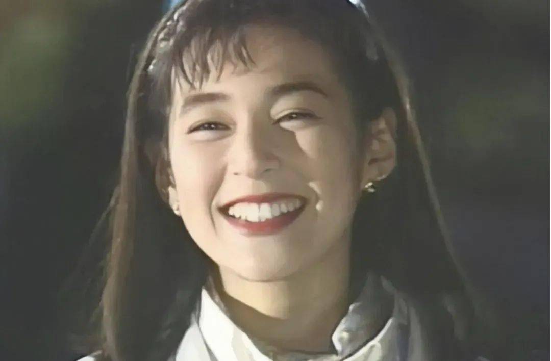 火了32年,顶级甜妹"塌房"_丸子_东京爱情故事_赤名莉香