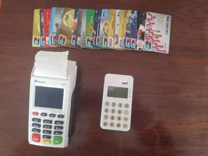 东广州等地为他人提供银行卡洗钱,涉案流水200余万元,收取佣金4万元。 近年来,电信网络诈骗呈高发态