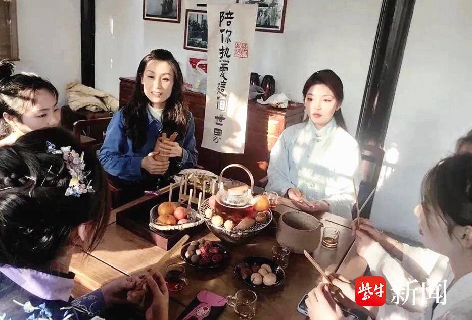 围炉煮茶、非遗画扇、诗词唱和，瘦西湖冬季文化艺术节温暖开启_冬日_游客_扇面