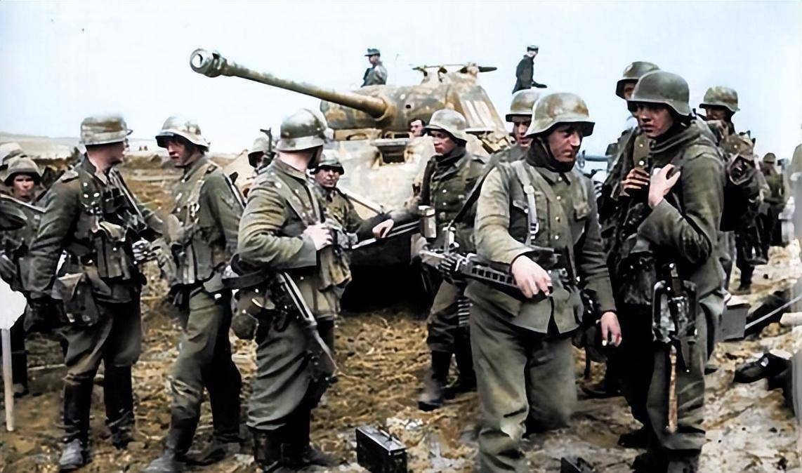 二战德军最强师级部队(16):德军突破防线,机械化突击法军纵深