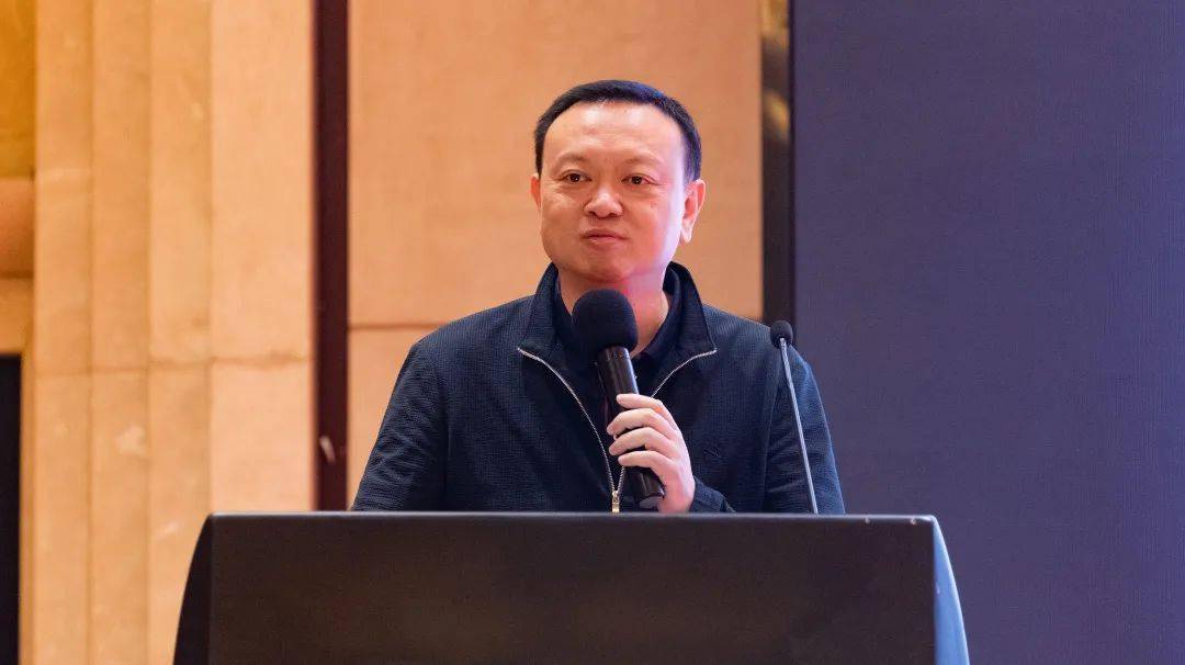 张锐刘锐赵北平顾雪英贾杰左右滑动查看更多研讨会期间,教育部学生