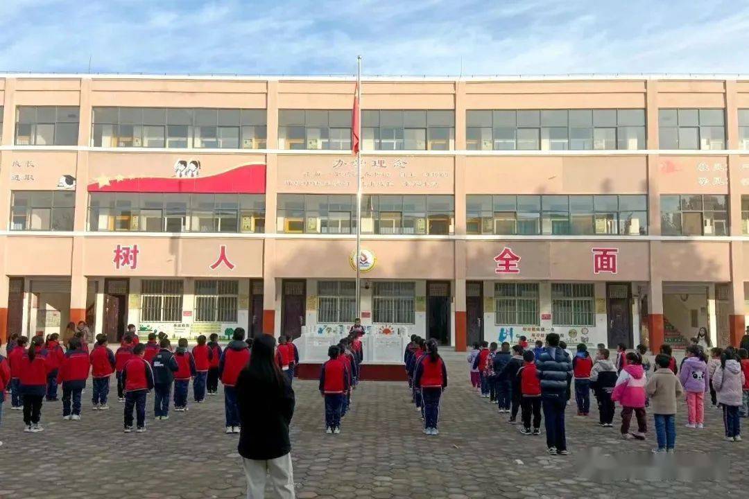 柳林镇乔庄联办小学举行法治宣传主题教育活动.