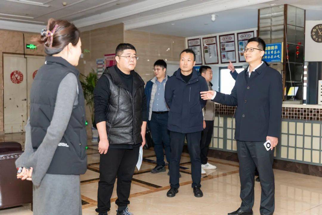 园镇召开安全生产暨消防安全工作推进会_李刚强_责任_督查