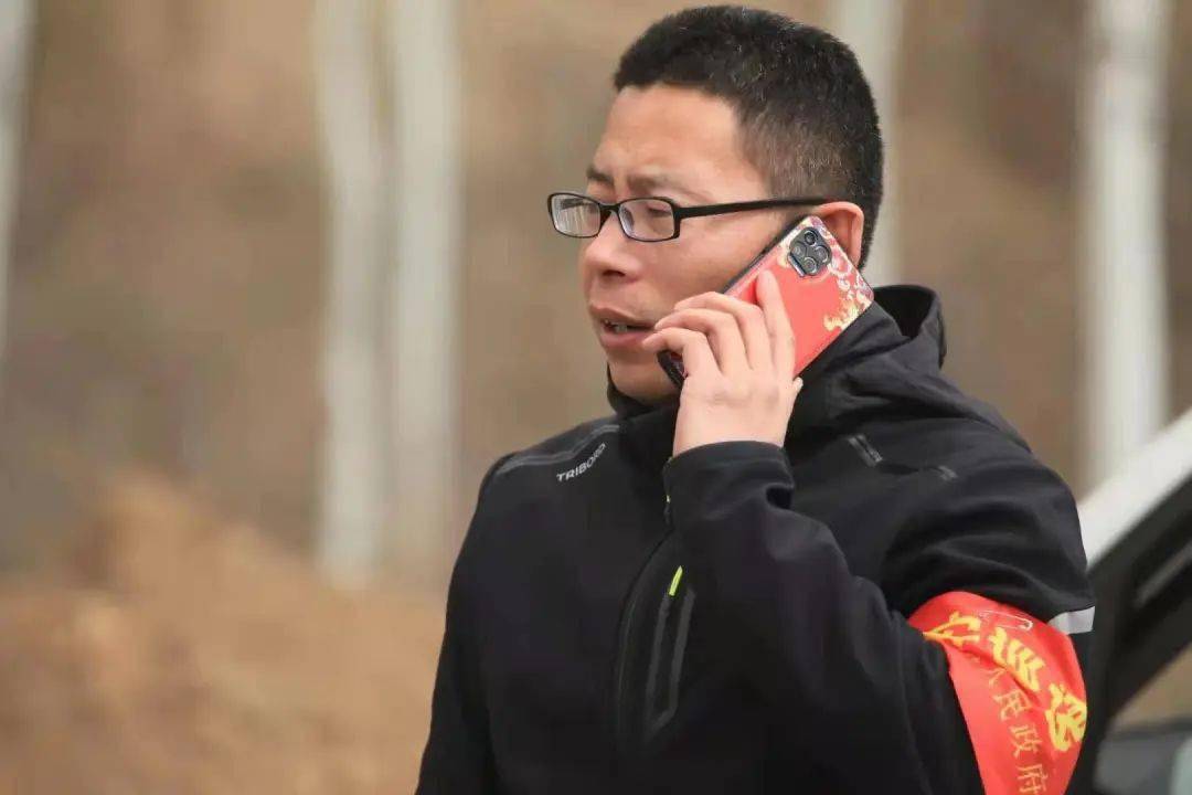 记者蹲点儿乡村振兴丨海陀山下,冬奥冰雪小镇里的"奋斗者"_张富_建设